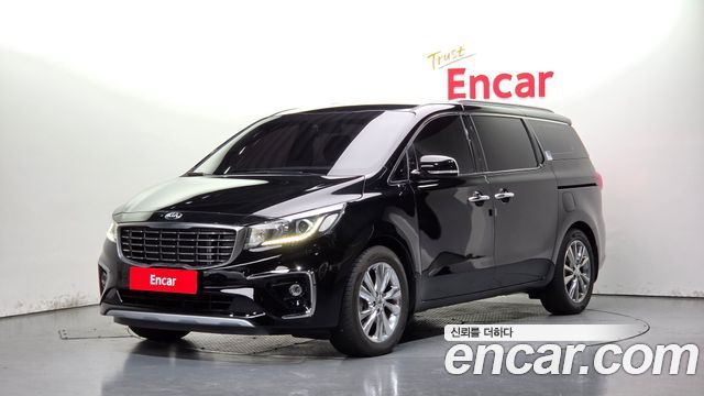 Kia Carnival 9-Seater Prstige