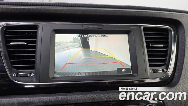 Kia Carnival 9-Seater Prstige 2020 — фото 15