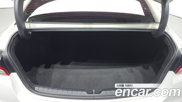 Kia K5 (III) 2.0 Trendy 2020 — фото 16