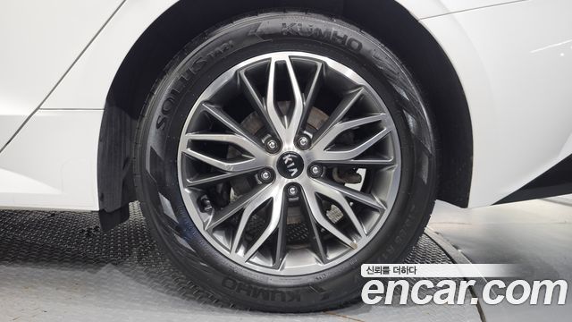 Kia K5 (III) 2.0 Trendy 2020 — фото 21