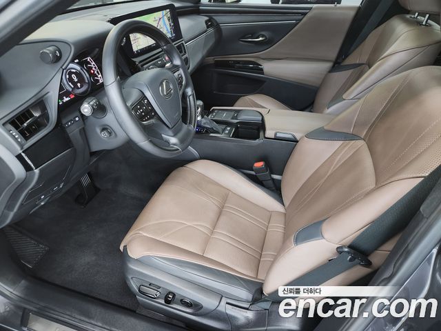 Lexus ES300h (VII) Luxury 2022 — фото 10