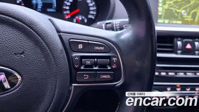 Kia K5 (II) 2.0 MX Luxury 2016 — фото 16