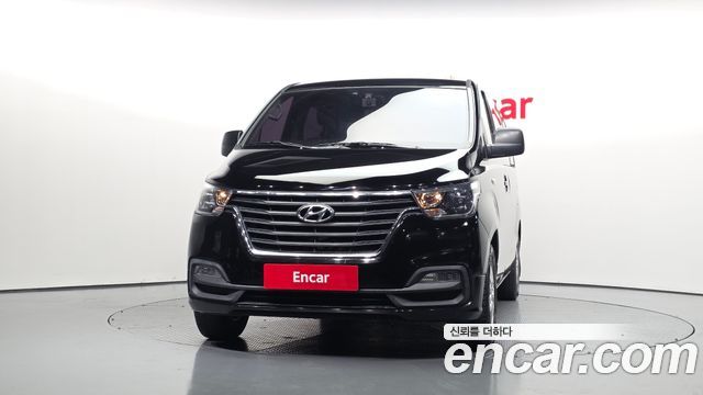 Hyundai Grand Starex Van 5-Seater Modern 2019 — фото 3