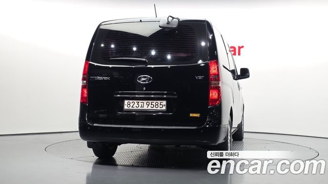 Hyundai Grand Starex Van 5-Seater Modern 2019 — фото 4