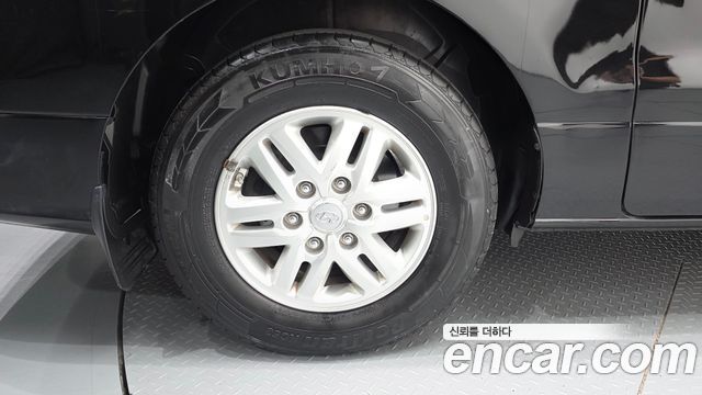 Hyundai Grand Starex Van 5-Seater Modern 2019 — фото 5