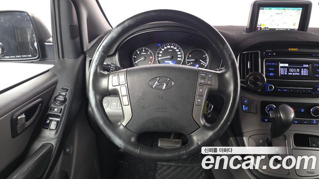 Hyundai Grand Starex Van 5-Seater Modern 2019 — фото 13