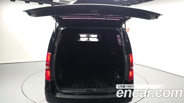 Hyundai Grand Starex Van 5-Seater Modern 2019 — фото 20