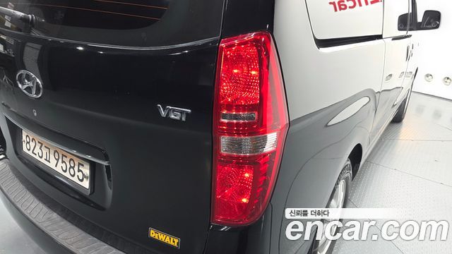 Hyundai Grand Starex Van 5-Seater Modern 2019 — фото 23