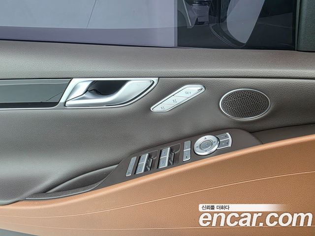 Genesis G80 (RG3) Gasoline 2.5 Turbo AWD 2024 — фото 18