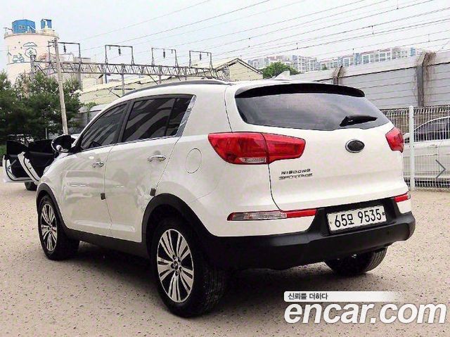 Kia Sportage R Diesel 2WD Noblesse 2015 — фото 3