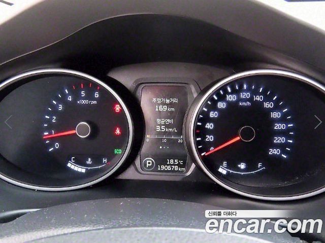 Kia Sportage R Diesel 2WD Noblesse 2015 — фото 9
