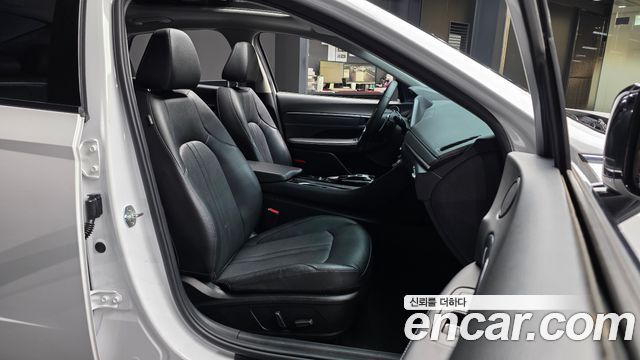 Hyundai Sonata (DN8) 2.0 LPG(Disabled Person) Premium 2022 — фото 11