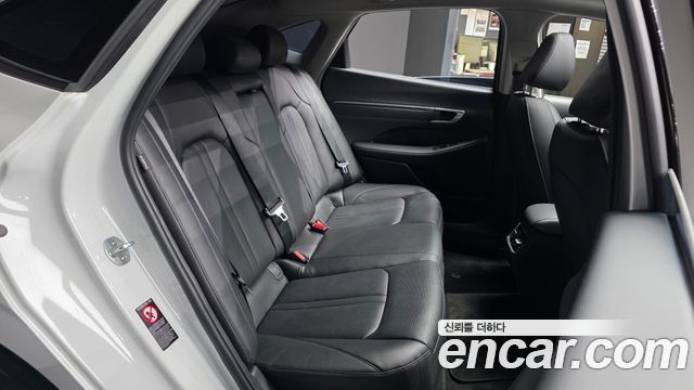 Hyundai Sonata (DN8) 2.0 LPG(Disabled Person) Premium 2022 — фото 12