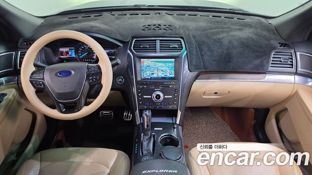 Ford Explorer 2.3 Limited 4WD 5th 2017 — фото 7