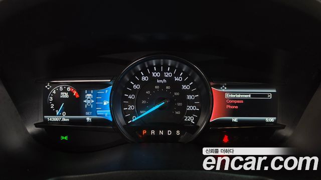 Ford Explorer 2.3 Limited 4WD 5th 2017 — фото 8