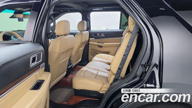 Ford Explorer 2.3 Limited 4WD 5th 2017 — фото 12