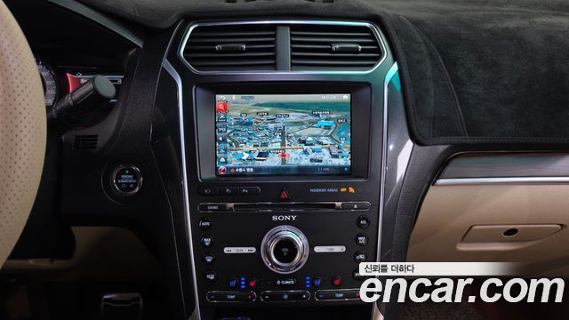 Ford Explorer 2.3 Limited 4WD 5th 2017 — фото 13
