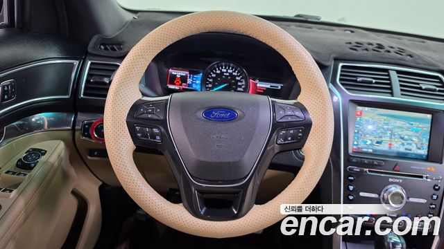 Ford Explorer 2.3 Limited 4WD 5th 2017 — фото 14