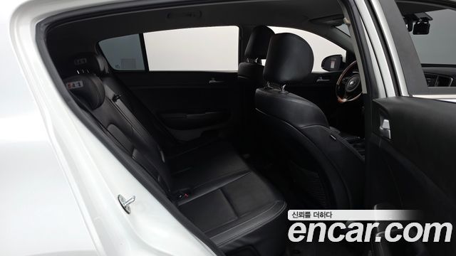 Kia Sportage (IV) Diesel 1.7 2wd Noblesse 2018 — фото 11
