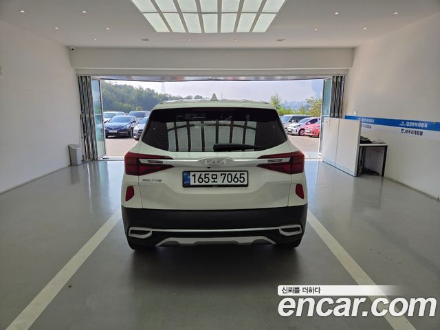 Kia Seltos Gasoline 1.6 Turbo 2WD Prestige 2023 — фото 4