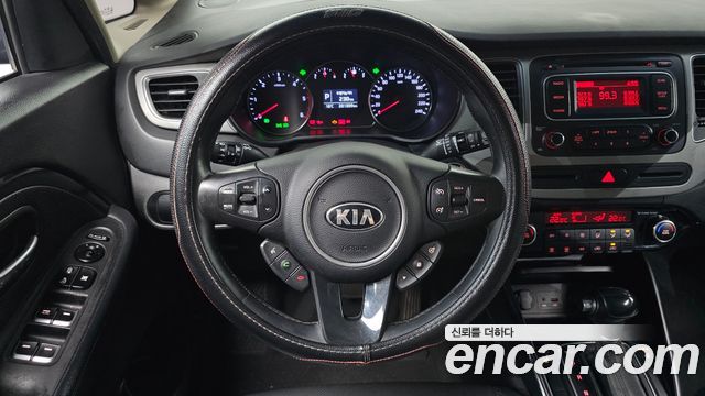 Kia Carens 1.7 VGT Prestige 2014 — фото 12