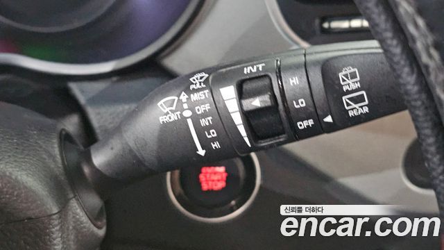 Kia Carens 1.7 VGT Prestige 2014 — фото 29