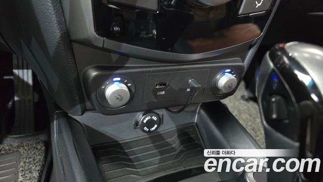 KG Mobility (SsangYong) Tivoli Armor Gear Edition 4WD 2018 — фото 19
