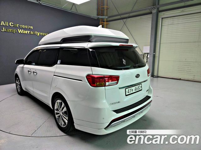 Kia Carnival 9-seater Hi-Limousine Prestige 2016 — фото 4