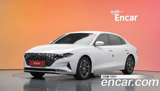 Hyundai Grandeur (IG) 3.0 LPi Rent Car Premium