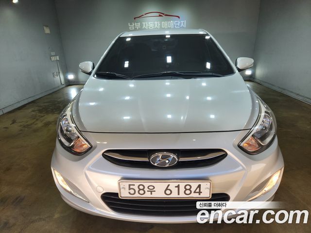 Hyundai Accent (New) 1.4 VVT Modern