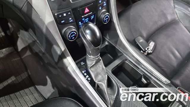 Hyundai Sonata Hybrid 2.0 Premium 2014 — фото 9