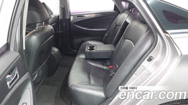 Hyundai Sonata Hybrid 2.0 Premium 2014 — фото 12