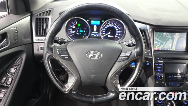 Hyundai Sonata Hybrid 2.0 Premium 2014 — фото 14