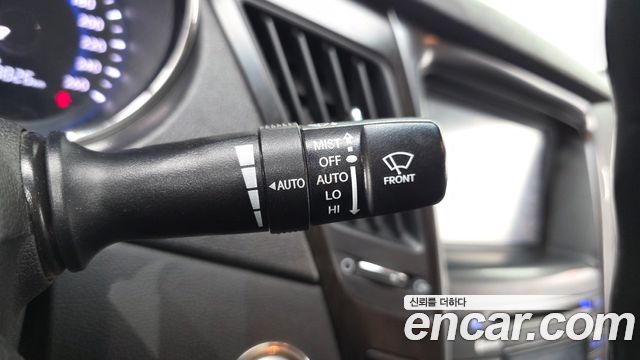 Hyundai Sonata Hybrid 2.0 Premium 2014 — фото 20