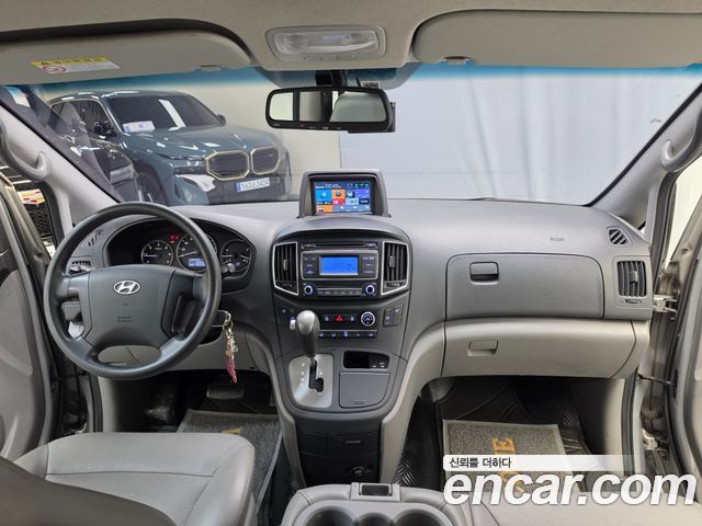 Hyundai Grand Starex 12-Seater Wagon Smart 2017 — фото 6