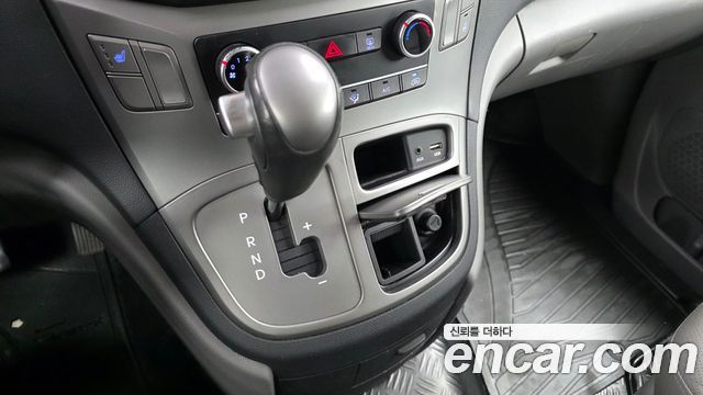 Hyundai Grand Starex 5-Seater VAN Modern 2018 — фото 9