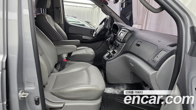 Hyundai Grand Starex 5-Seater VAN Modern 2018 — фото 11