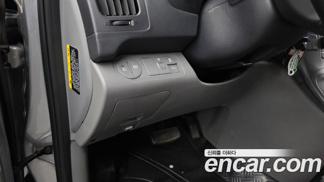 Hyundai Grand Starex 5-Seater VAN Modern 2018 — фото 18