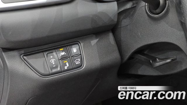 Genesis G70 2.0T Elite 2019 — фото 13