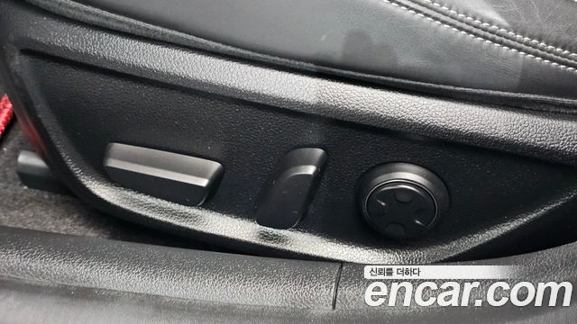 Genesis G70 2.0T Elite 2019 — фото 19