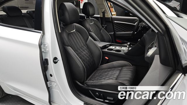 Genesis G70 2.0T Elite 2019 — фото 26