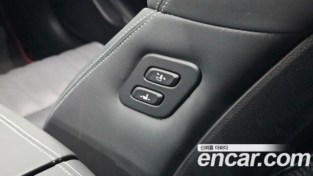 Genesis G70 2.0T Elite 2019 — фото 28