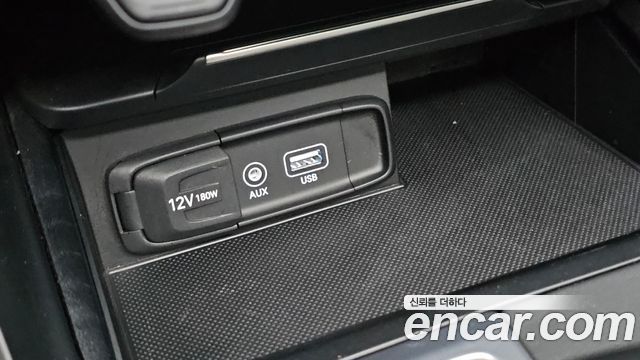 Genesis G70 2.0T Elite 2019 — фото 30