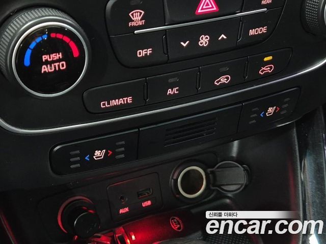 Kia Sorento R Diesel 2.2 4WD Limited 2013 — фото 22