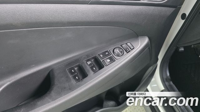 Hyundai Tucson Diesel 1.7 2WD Smart 2018 — фото 17