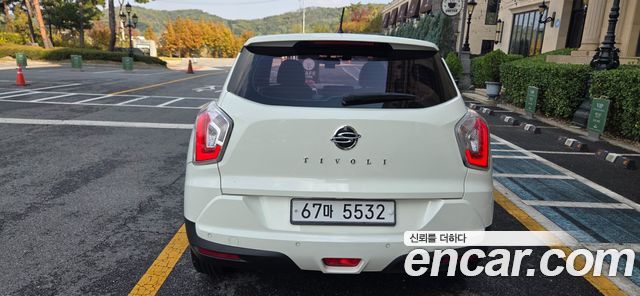KG Mobility (SsangYong) Tivoli VX 2WD 2015 — фото 4