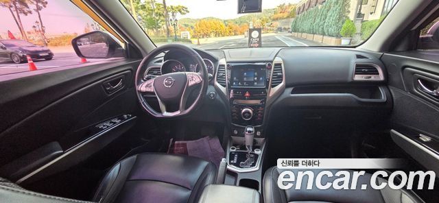 KG Mobility (SsangYong) Tivoli VX 2WD 2015 — фото 7