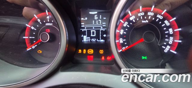 KG Mobility (SsangYong) Tivoli VX 2WD 2015 — фото 8