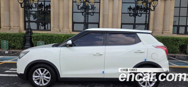 KG Mobility (SsangYong) Tivoli VX 2WD 2015 — фото 16
