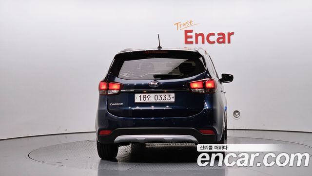 Kia Carens 2.0 LPI Prestige 2017 — фото 4